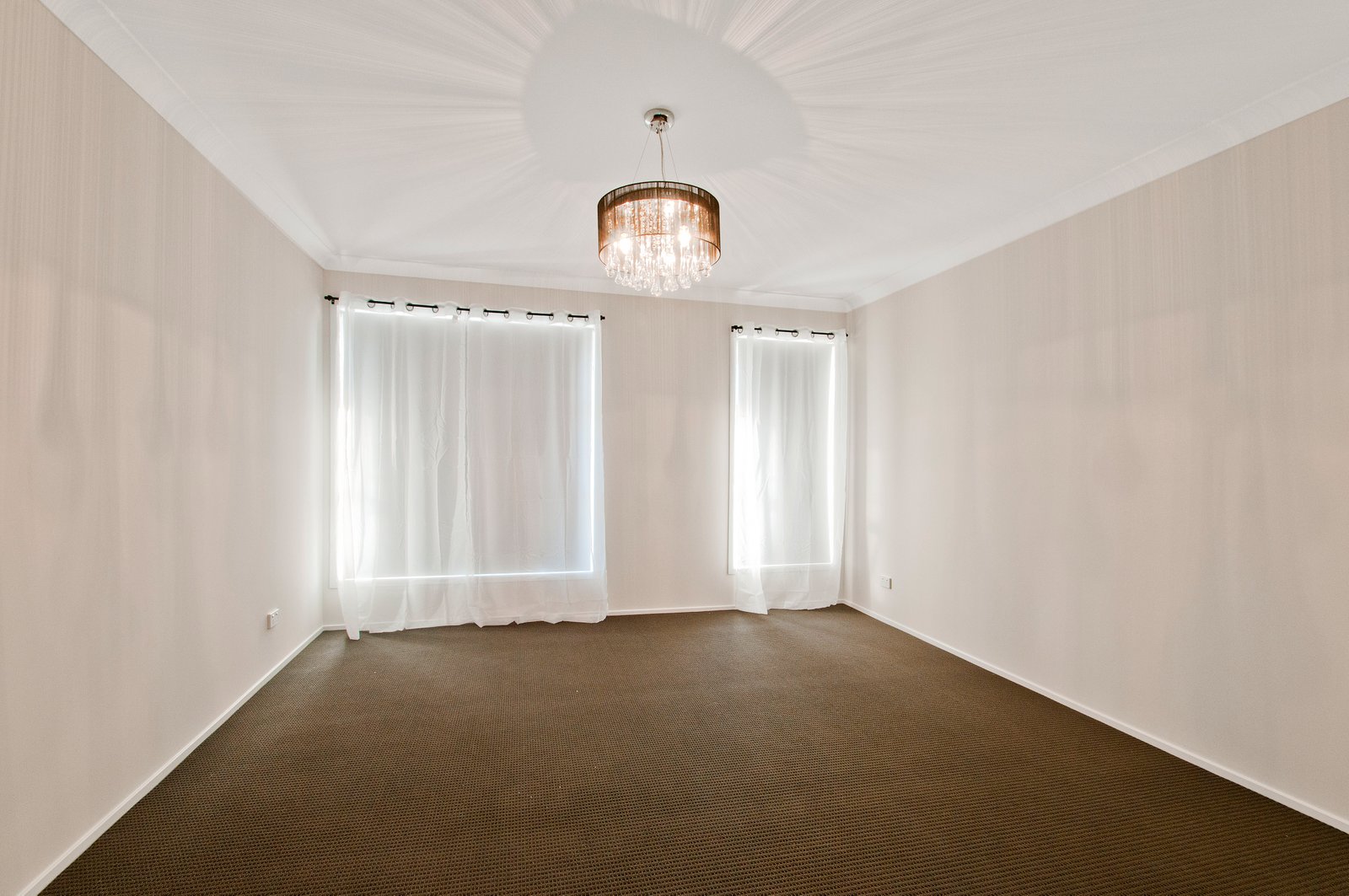 6 Peninsula Avenue HAYWARDS BAY 8