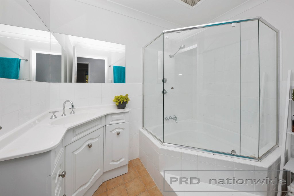 6 Pepler Place THORNTON 8