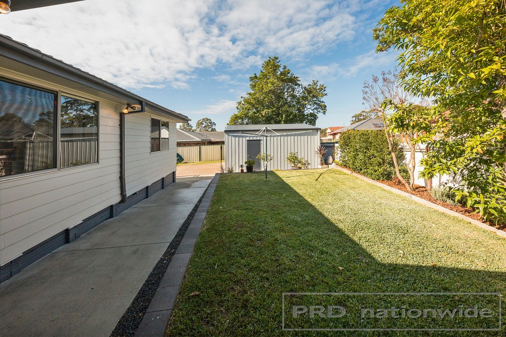 6 Pepler Place THORNTON 14