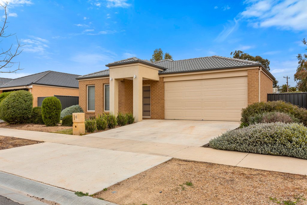 6 Perry Lane EPSOM 1
