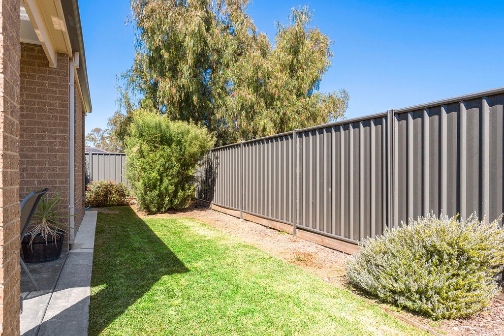 6 Perry Lane EPSOM 13