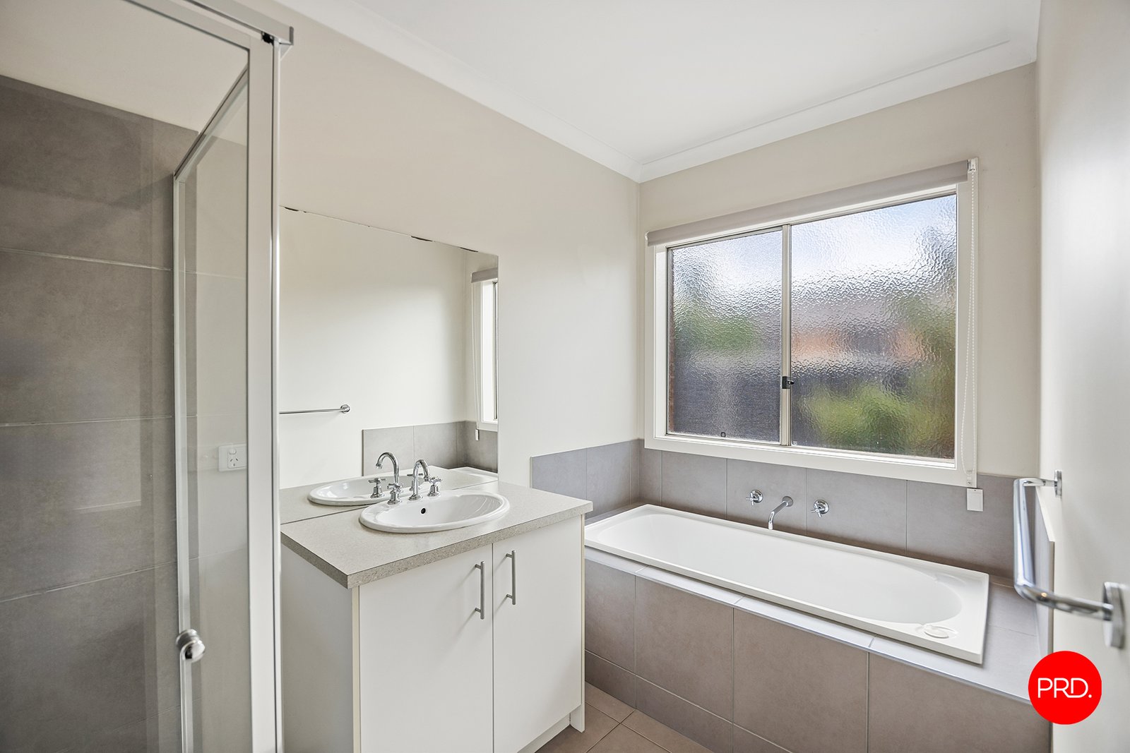 6 Perry Lane EPSOM 12