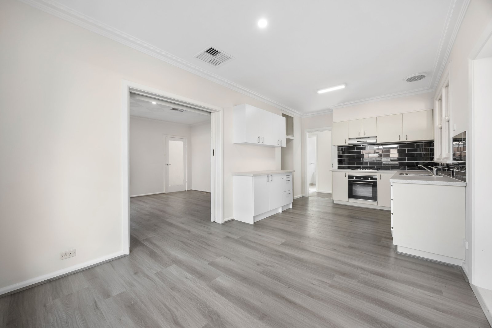 Gallery: 6 Pevensey Street