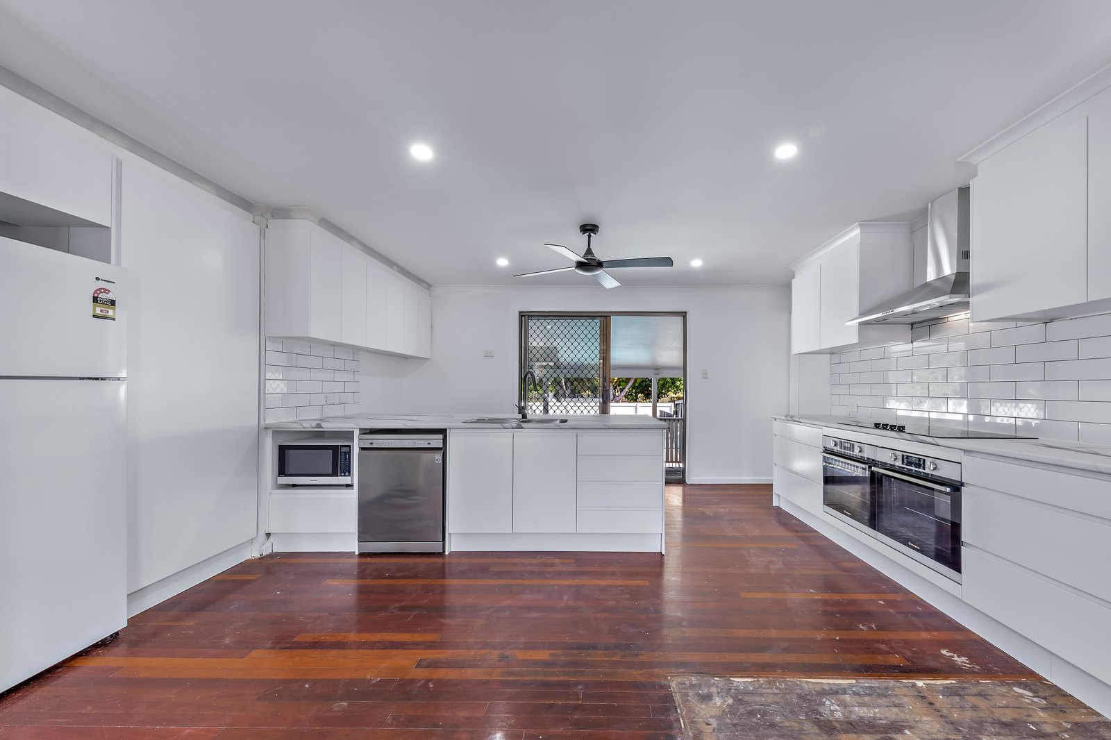 6 Picaninni Close CANNONVALE 2