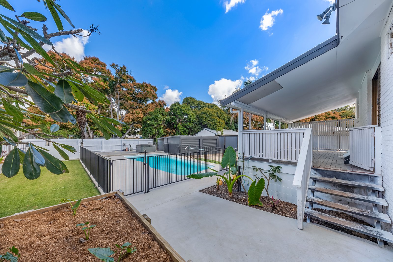 6 Picaninni Close CANNONVALE 13