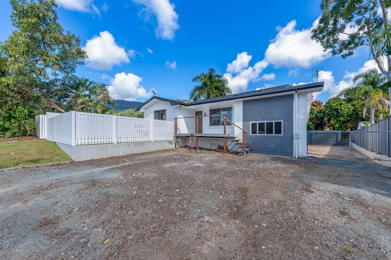 6 Picaninni Close CANNONVALE 14