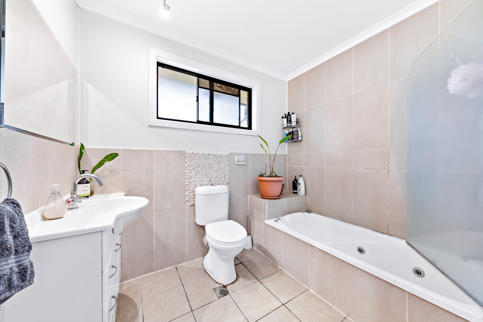6 Picaninni Close CANNONVALE 11