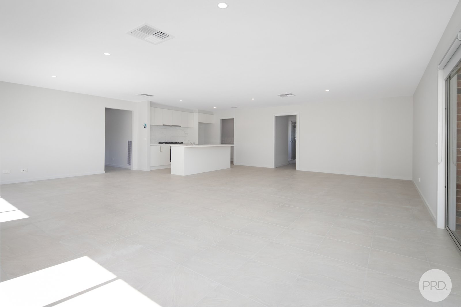 6 Picasso Street WINTER VALLEY 10