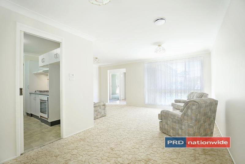6 Picnic Place CLAREMONT MEADOWS 3