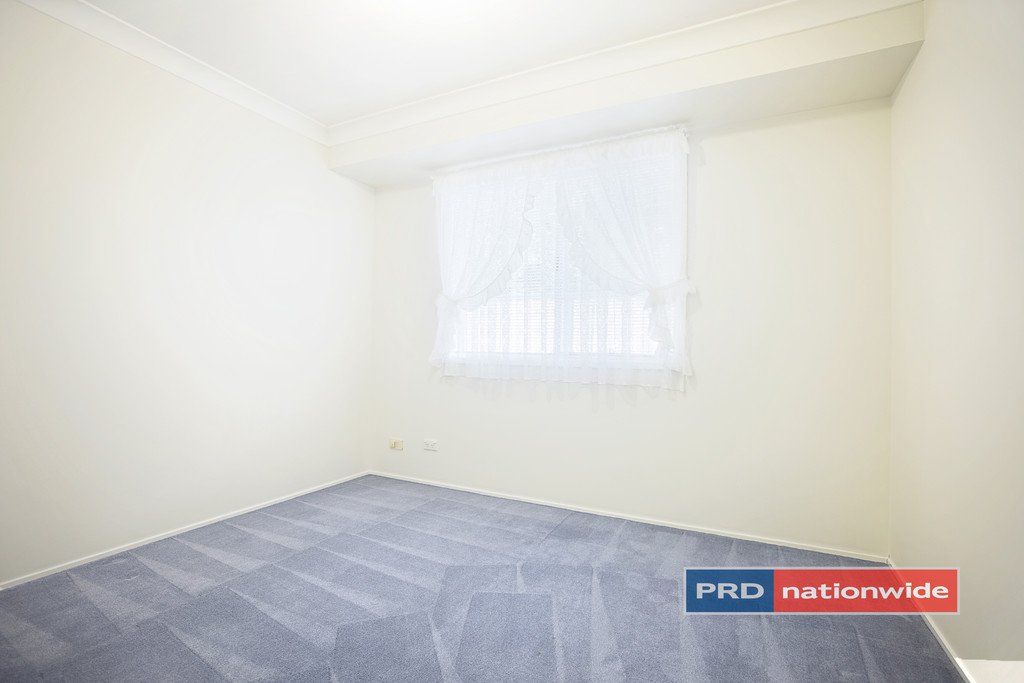 6 Picnic Place CLAREMONT MEADOWS 9