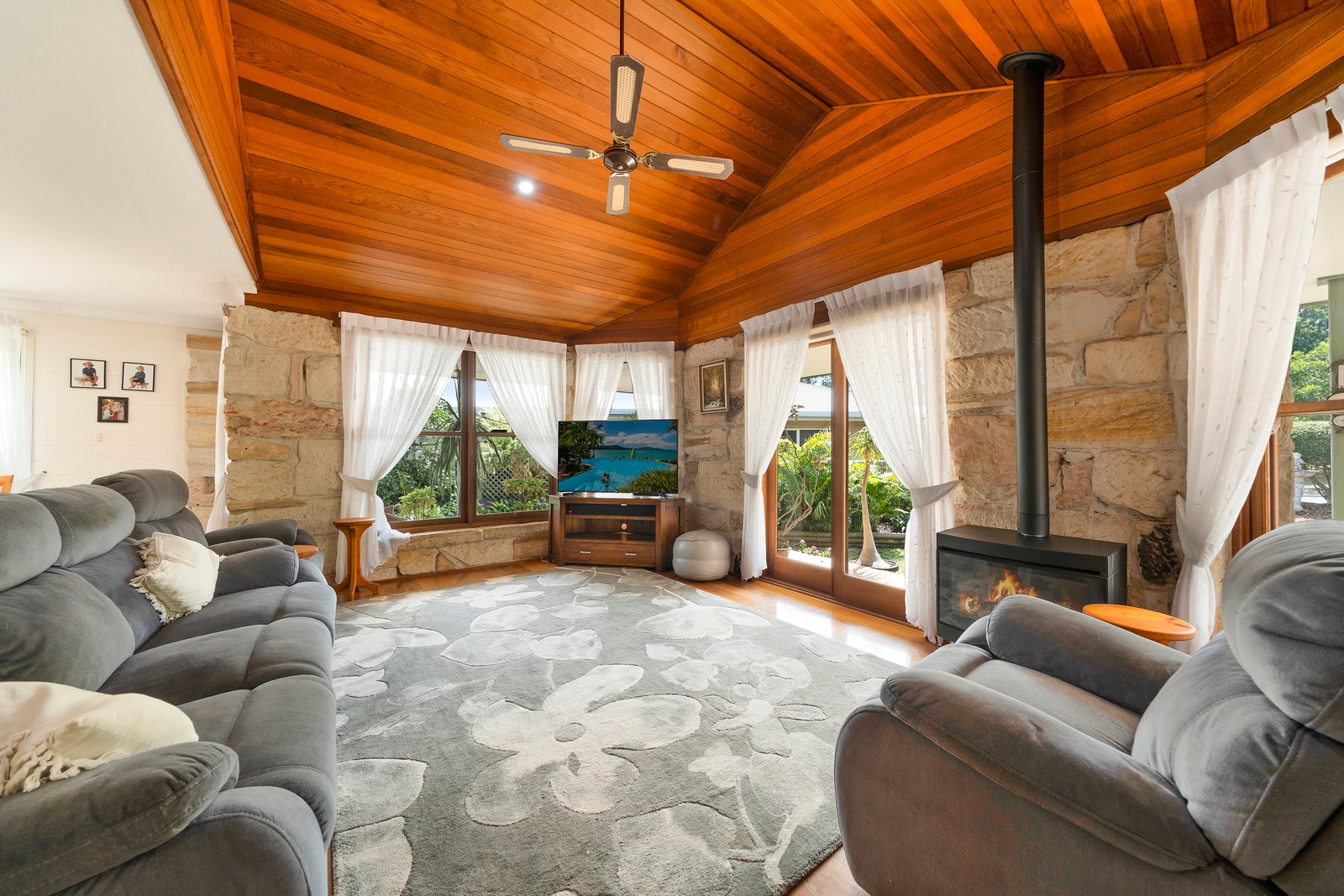 6 Pindari Drive DUNBOGAN 2