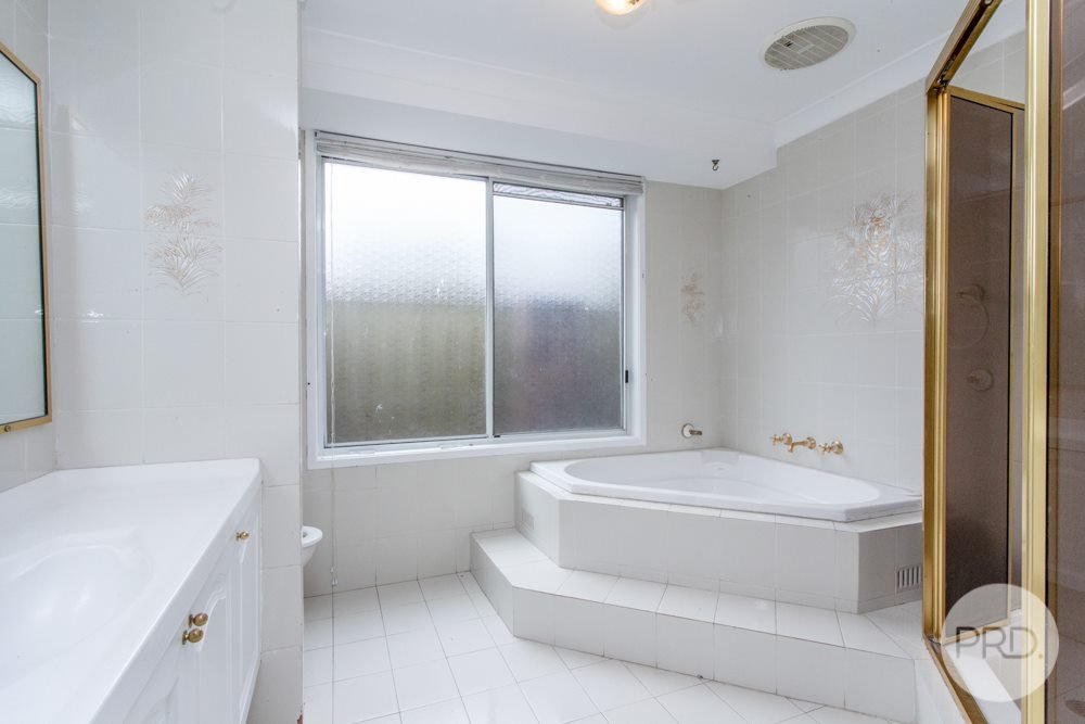 6 Pinto Place ST CLAIR 12