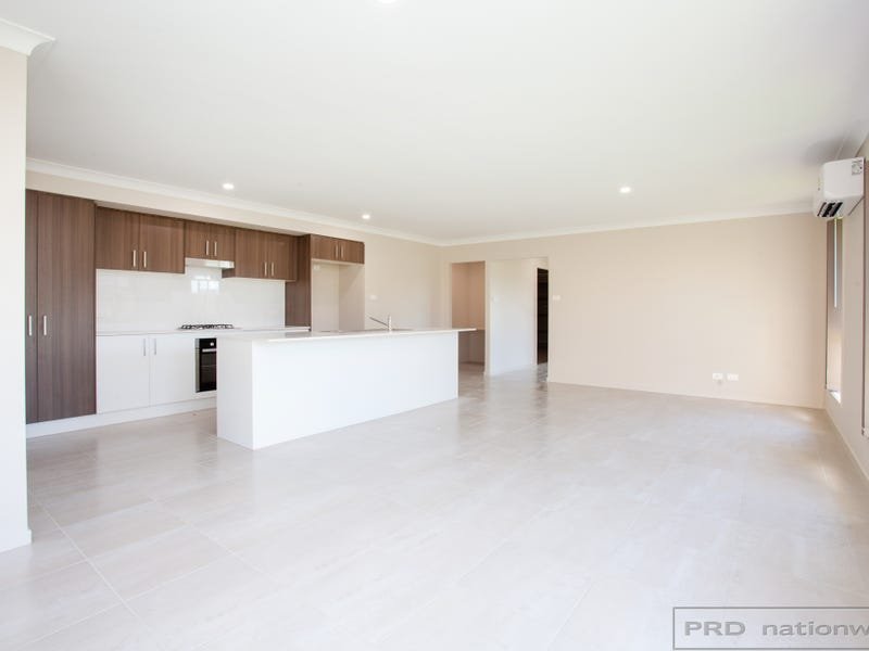 6 Plover Circuit ABERGLASSLYN 5