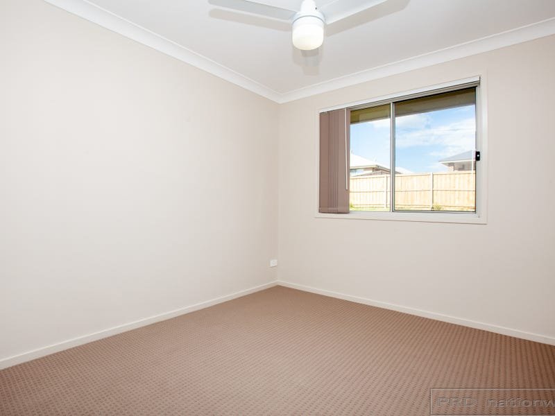 6 Plover Circuit ABERGLASSLYN 7