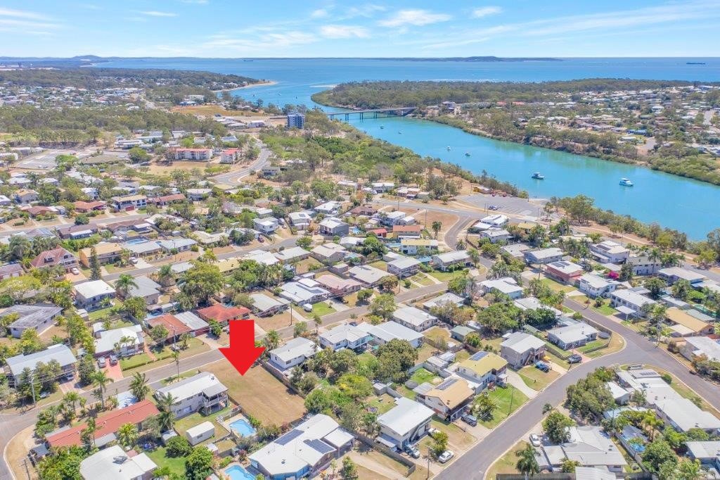 6 POLMAISE Street BOYNE ISLAND 7