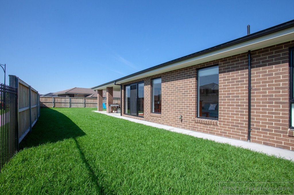 6 Pondsitter Street CHISHOLM 8