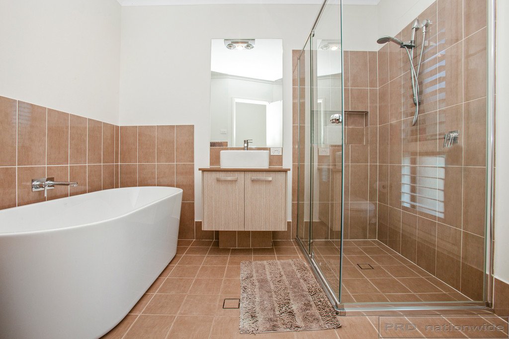 6 Pondsitter Street CHISHOLM 14