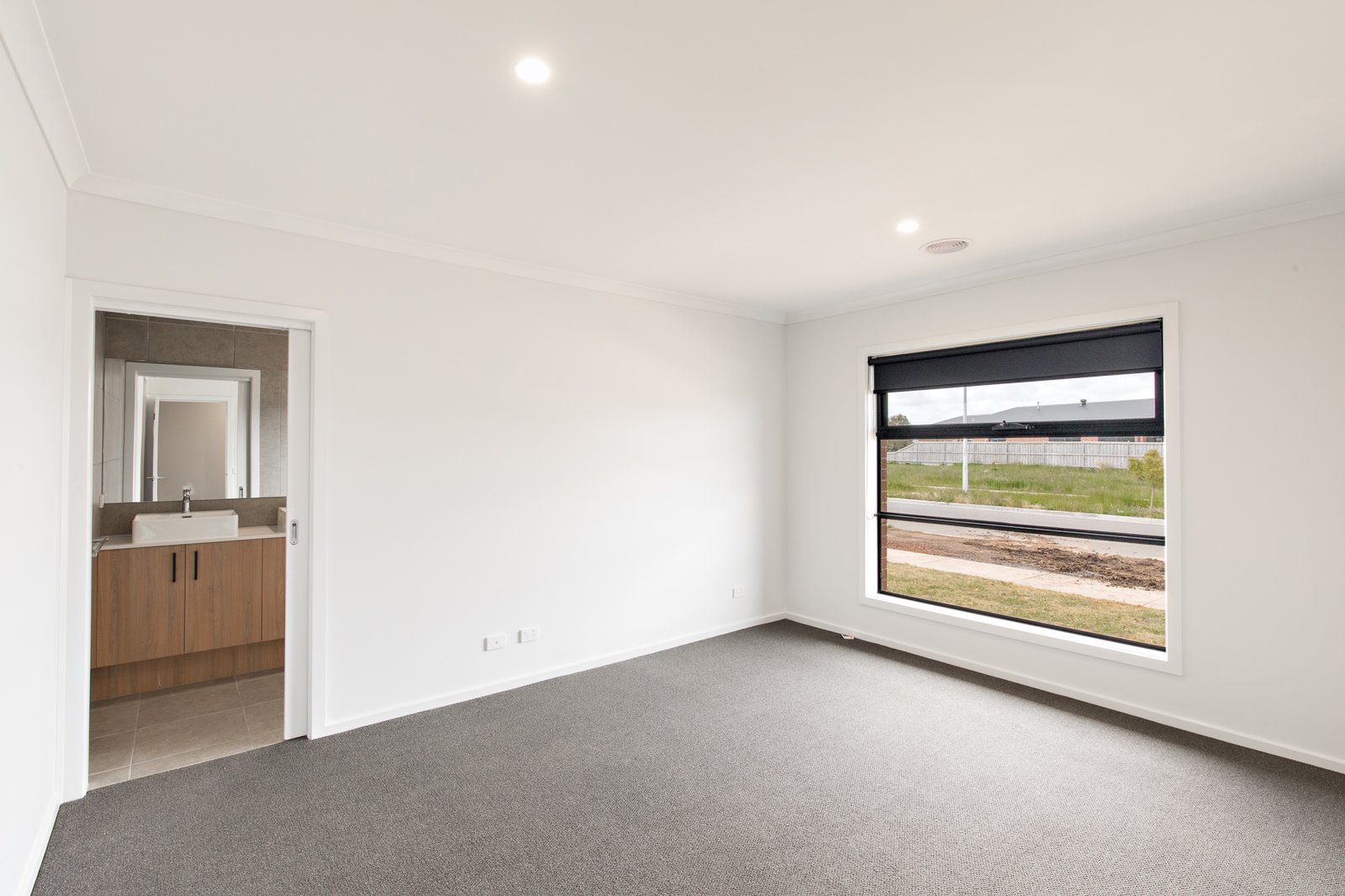 Gallery: 6 Pontiac Drive
