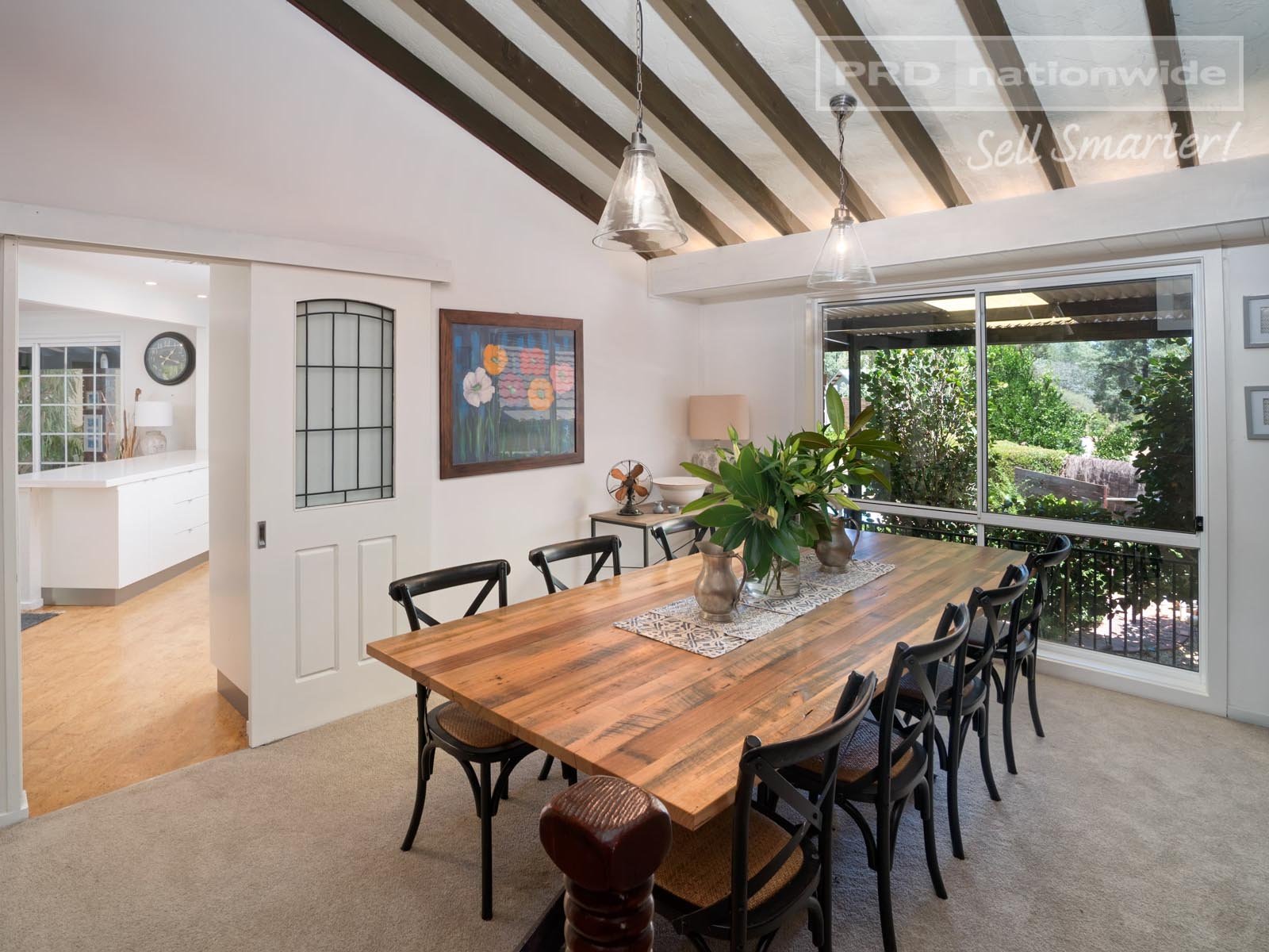 6 Poplar Road LAKE ALBERT 12