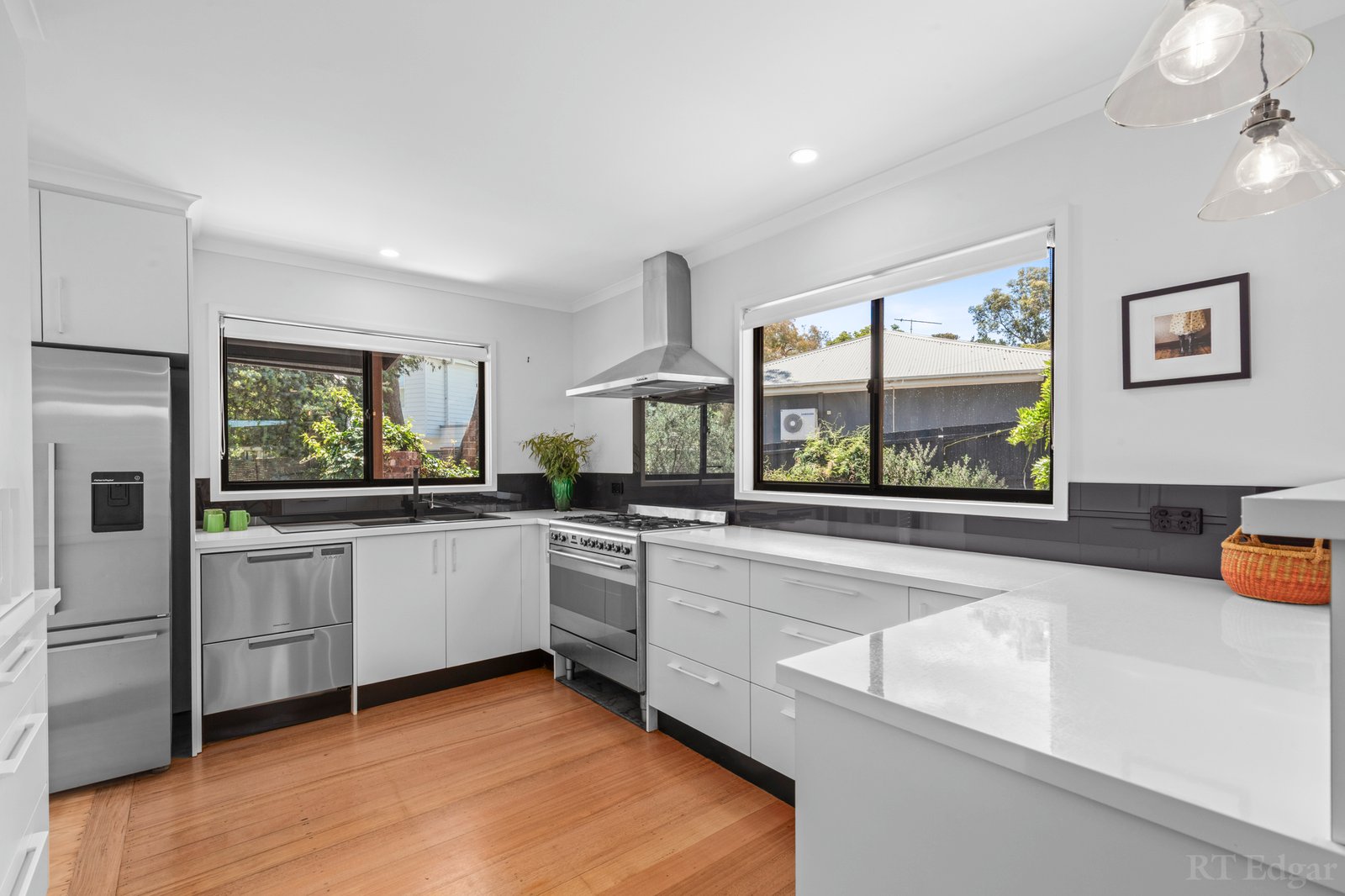 Real Estate and Property in 6 Presidents Avenue, Ocean Grove, VIC