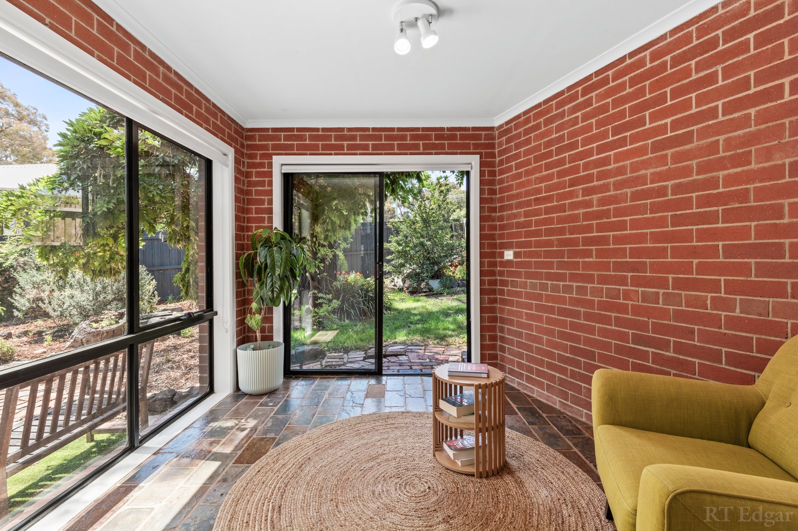 Real Estate and Property in 6 Presidents Avenue, Ocean Grove, VIC
