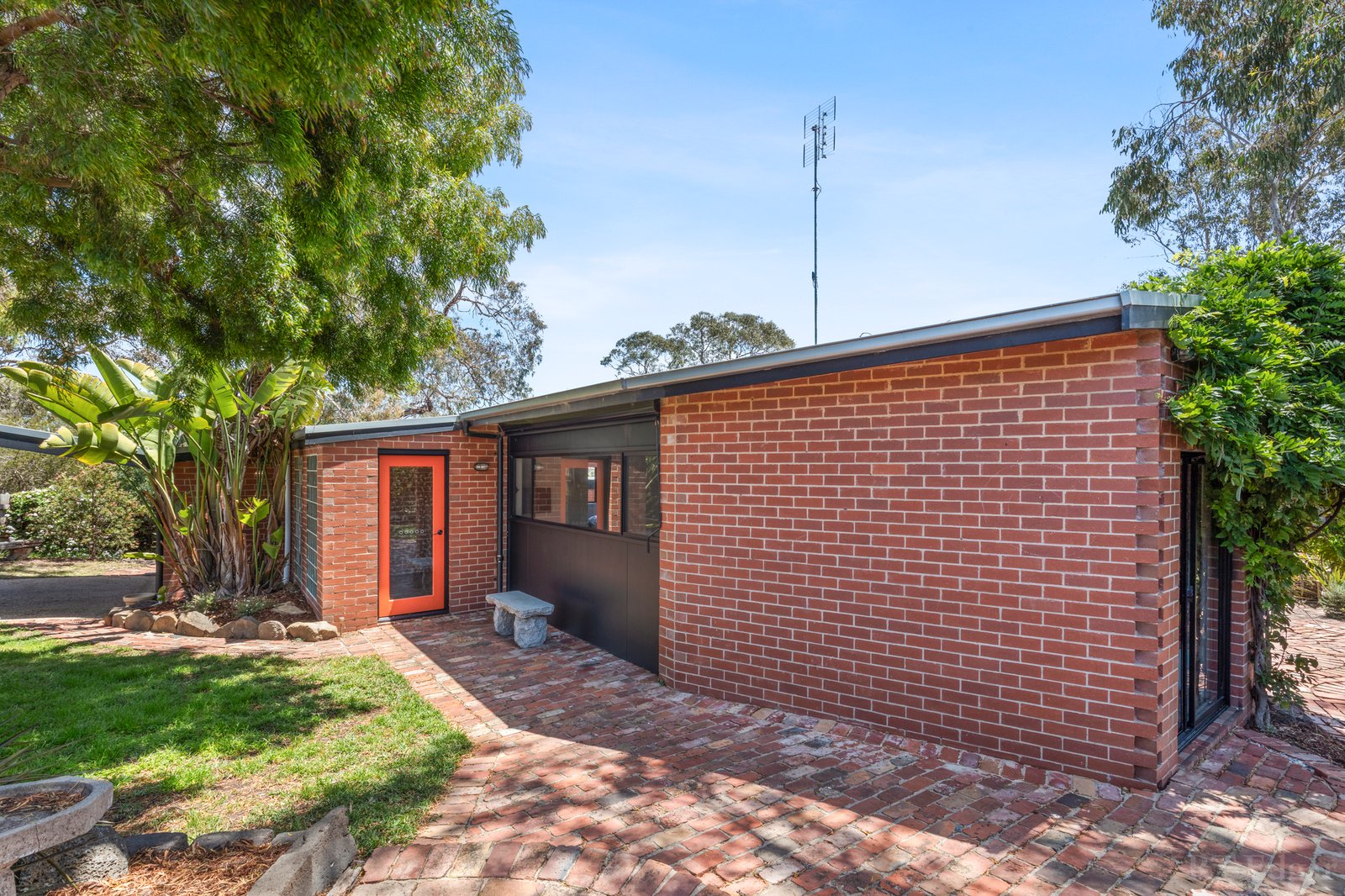 Real Estate and Property in 6 Presidents Avenue, Ocean Grove, VIC