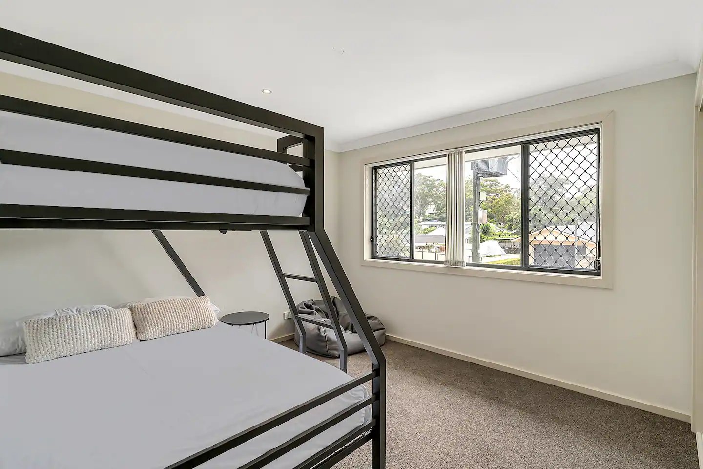 6 Primary Crescent NELSON BAY 17