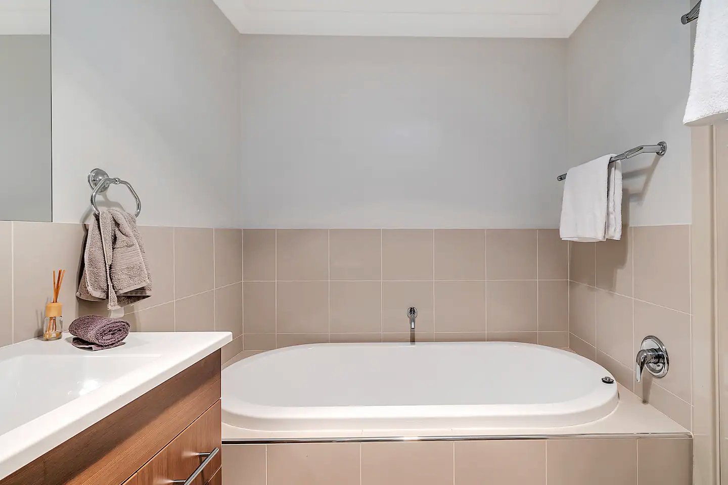 6 Primary Crescent NELSON BAY 19