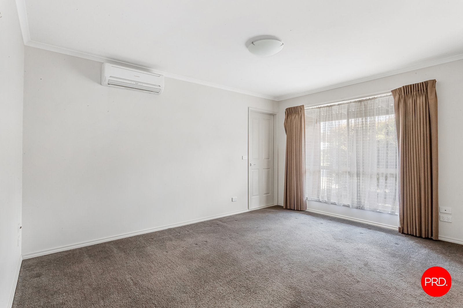 6 Queen St  KANGAROO FLAT 6
