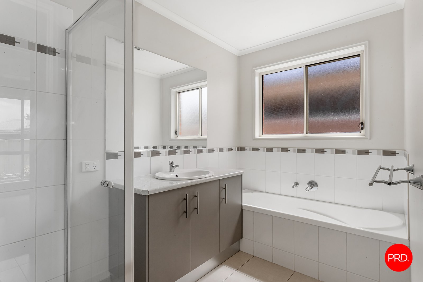 6 Queen St  KANGAROO FLAT 12