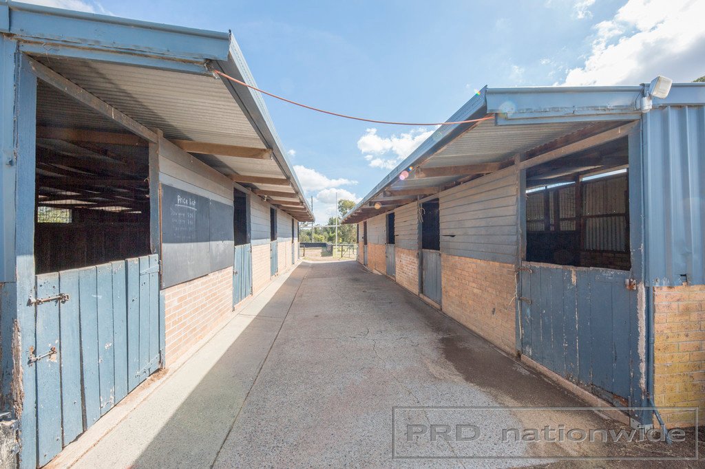 6 Racecourse Road CESSNOCK 10