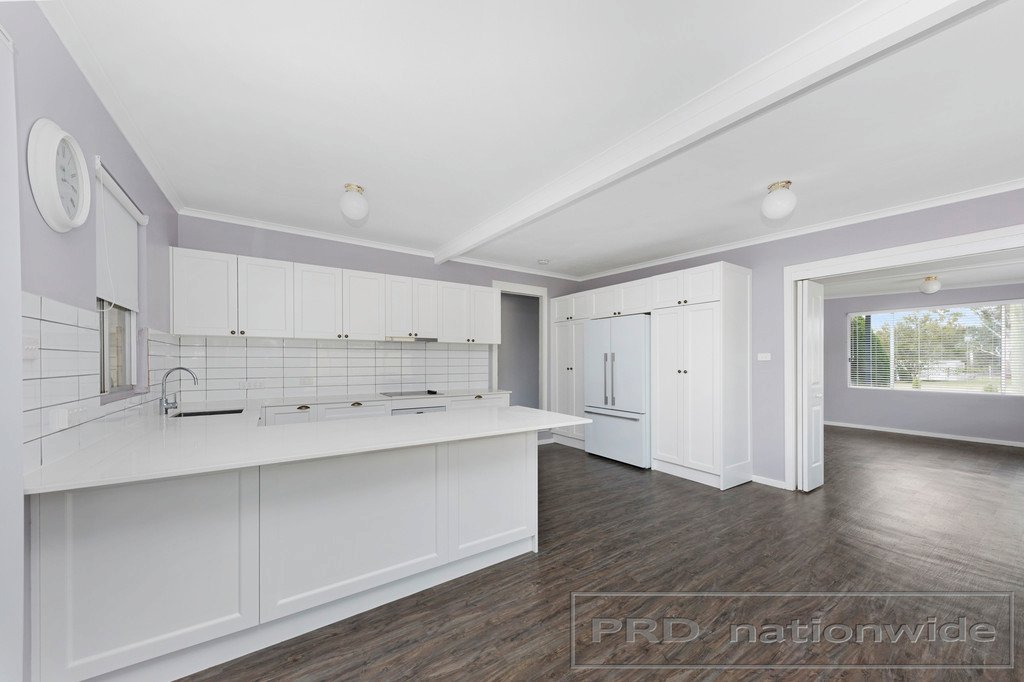 6 Racecourse Road CESSNOCK 26