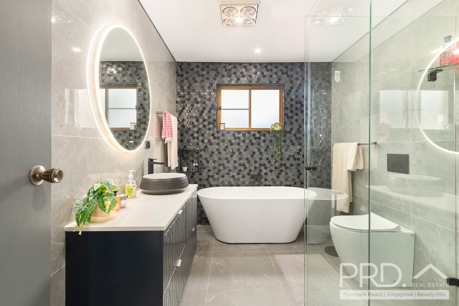 6 Ramsgate Road KOGARAH BAY 5
