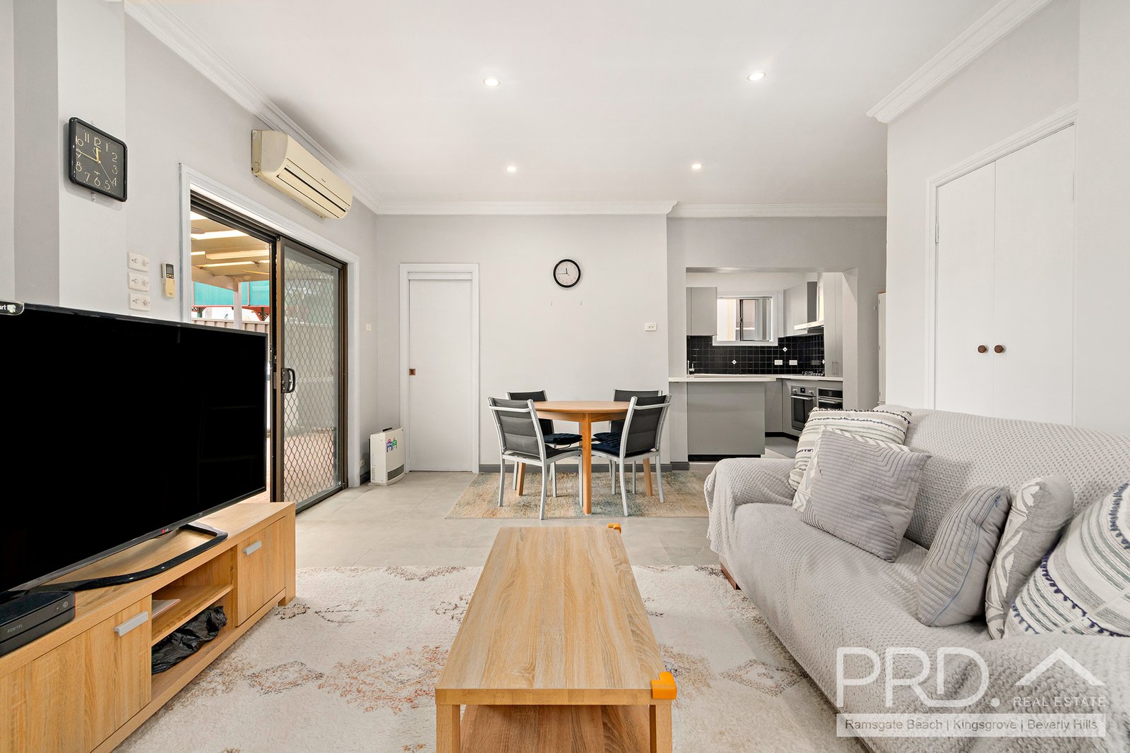 6 Ramsgate Road KOGARAH BAY 9