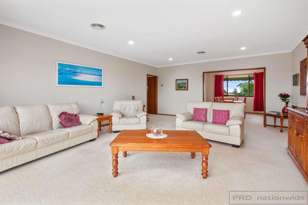 6 Rathluba Crescent EAST MAITLAND 4