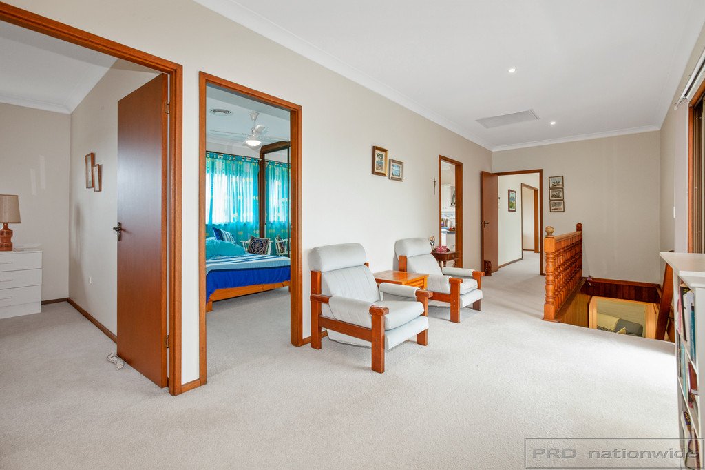 6 Rathluba Crescent EAST MAITLAND 8