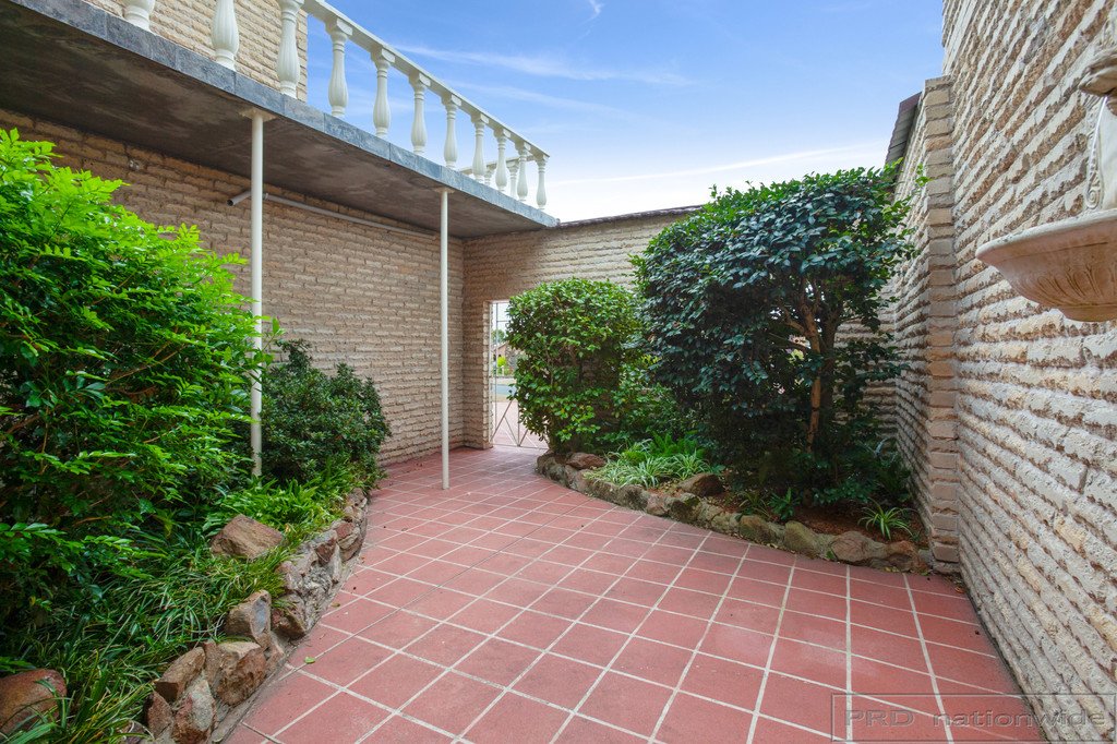 6 Rathluba Crescent EAST MAITLAND 26