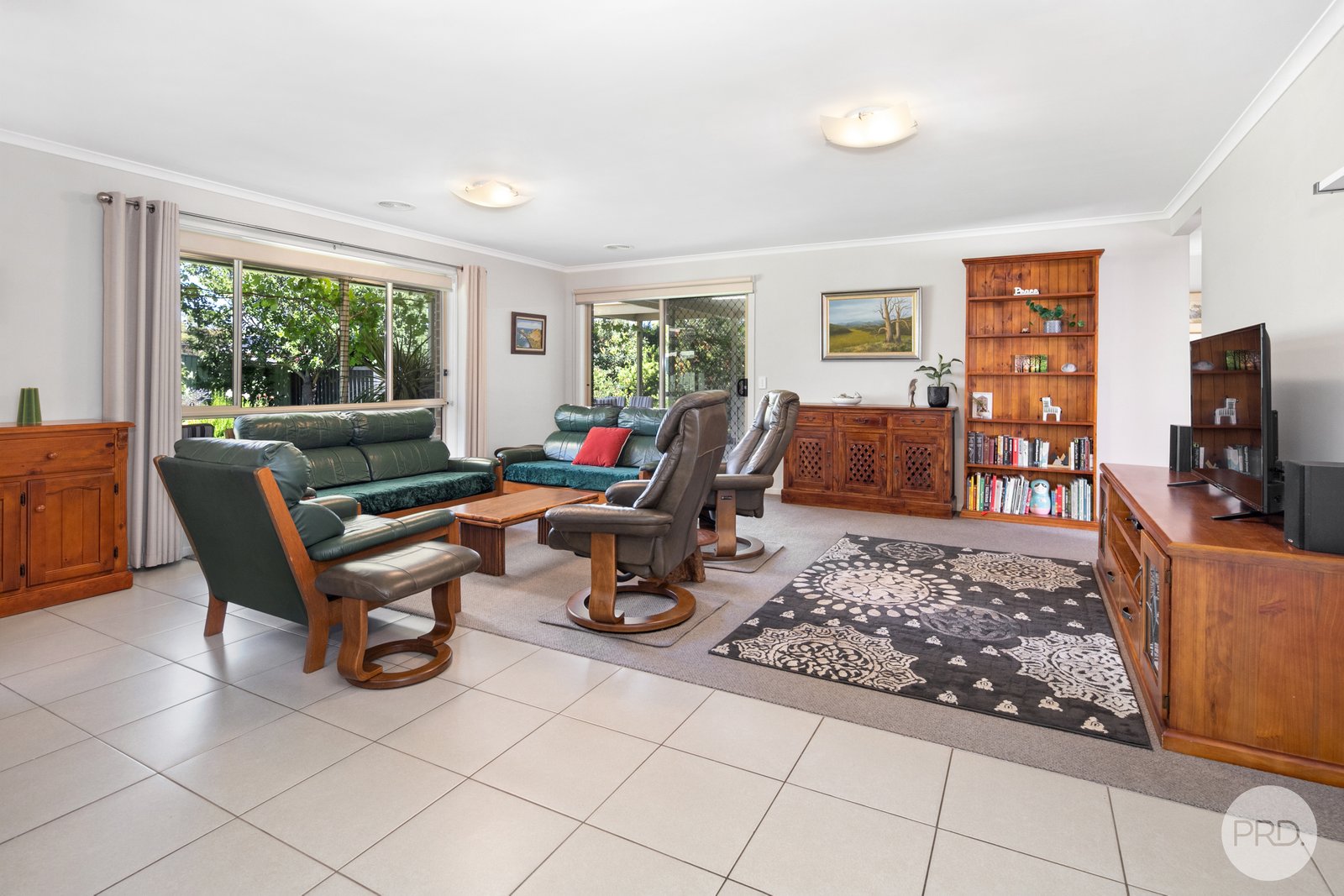 6 Rattray Court CANADIAN 7