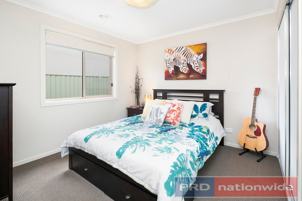 6 Rattray Court CANADIAN 11