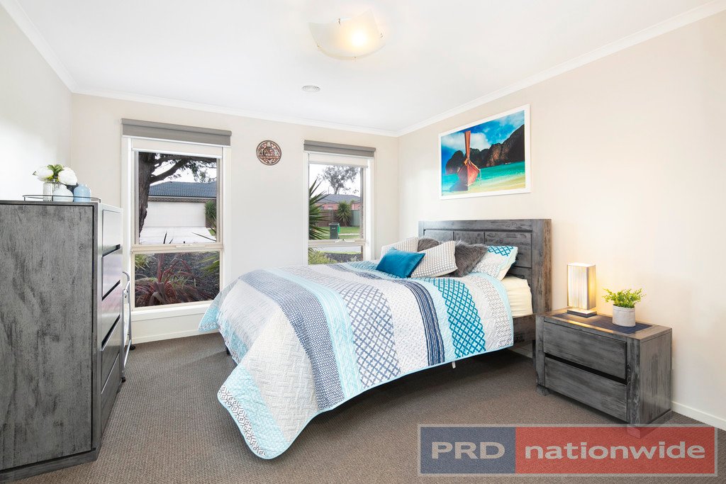 6 Rattray Court CANADIAN 13