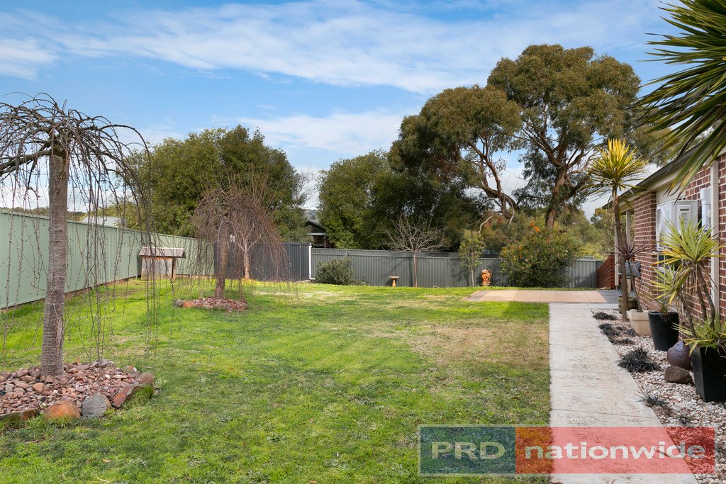 6 Rattray Court CANADIAN 15