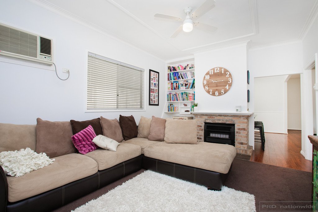 6 Raymond Terrace Road EAST MAITLAND 3