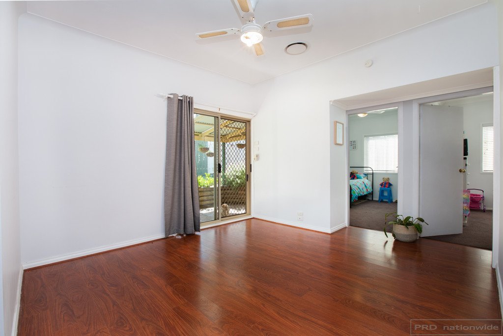 6 Raymond Terrace Road EAST MAITLAND 5
