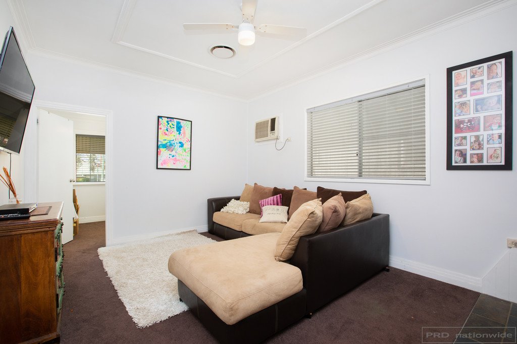 6 Raymond Terrace Road EAST MAITLAND 11