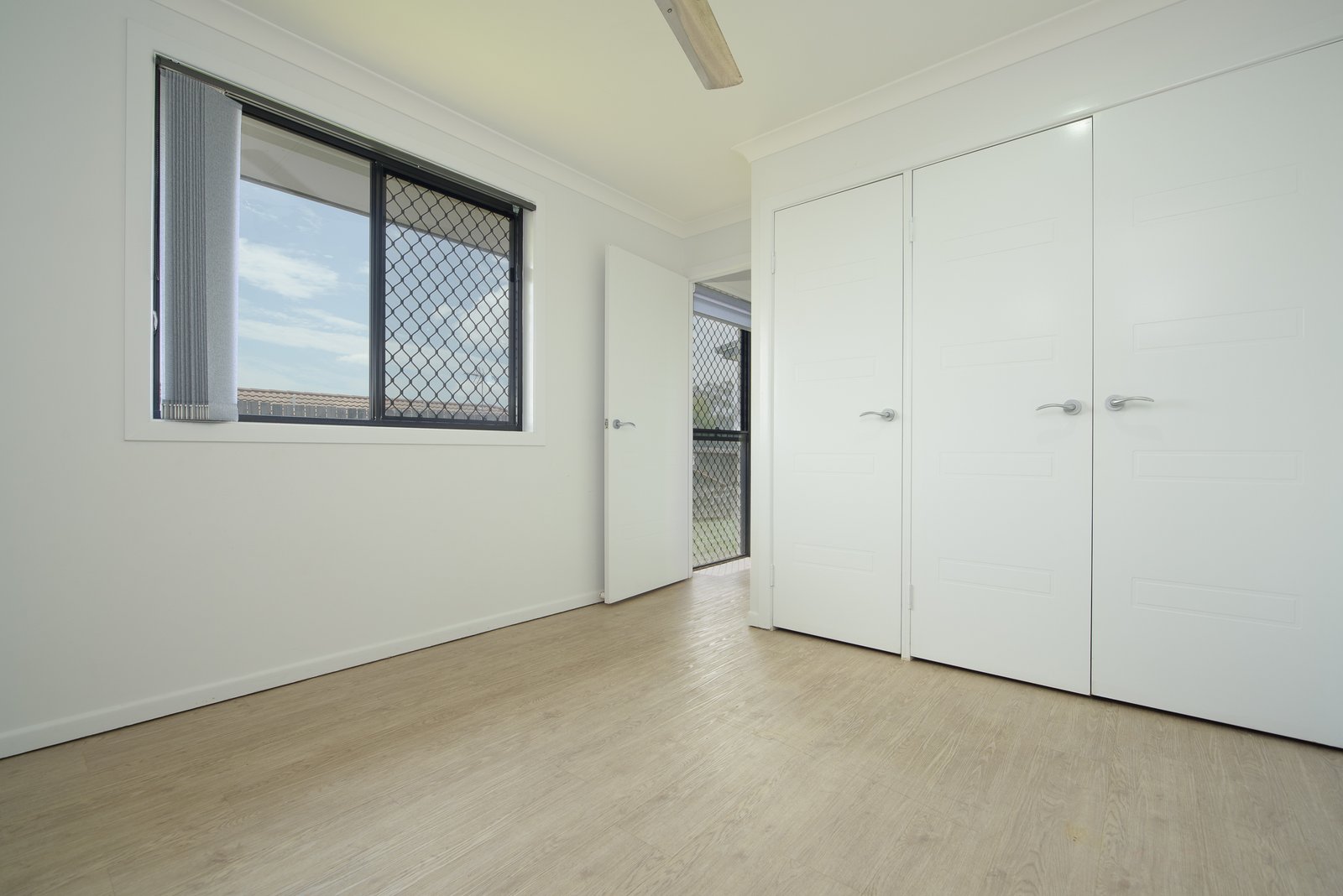 6 Redgum Drive KIRKWOOD 9