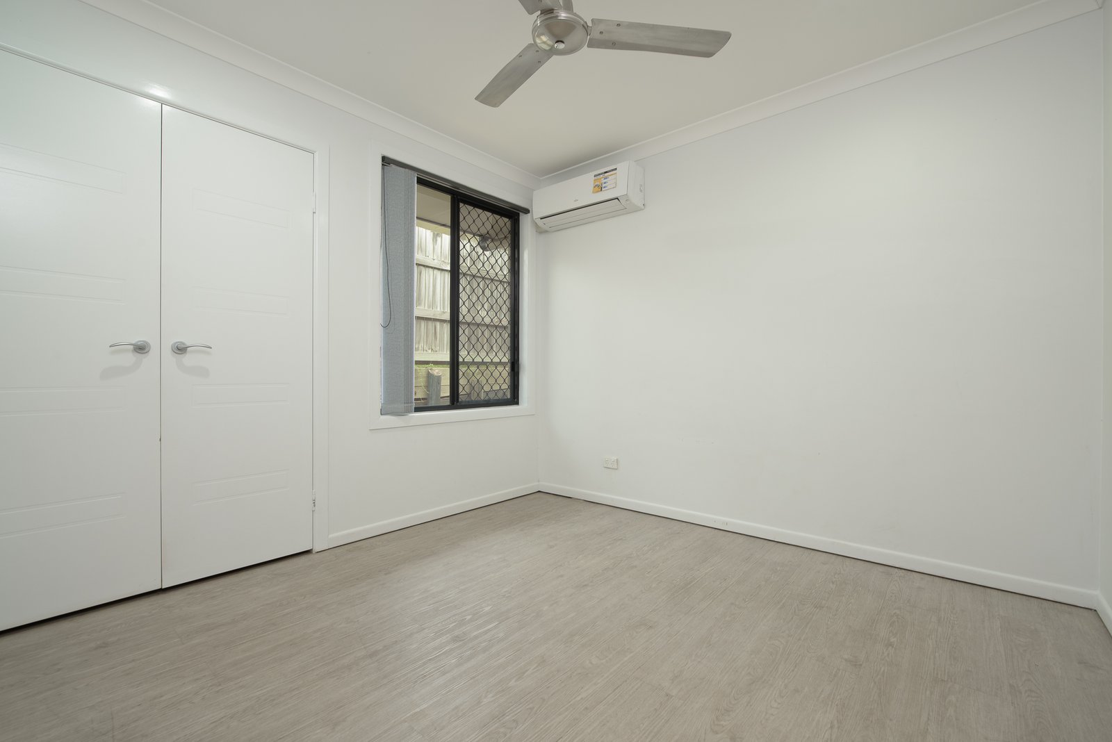 6 Redgum Drive KIRKWOOD 10