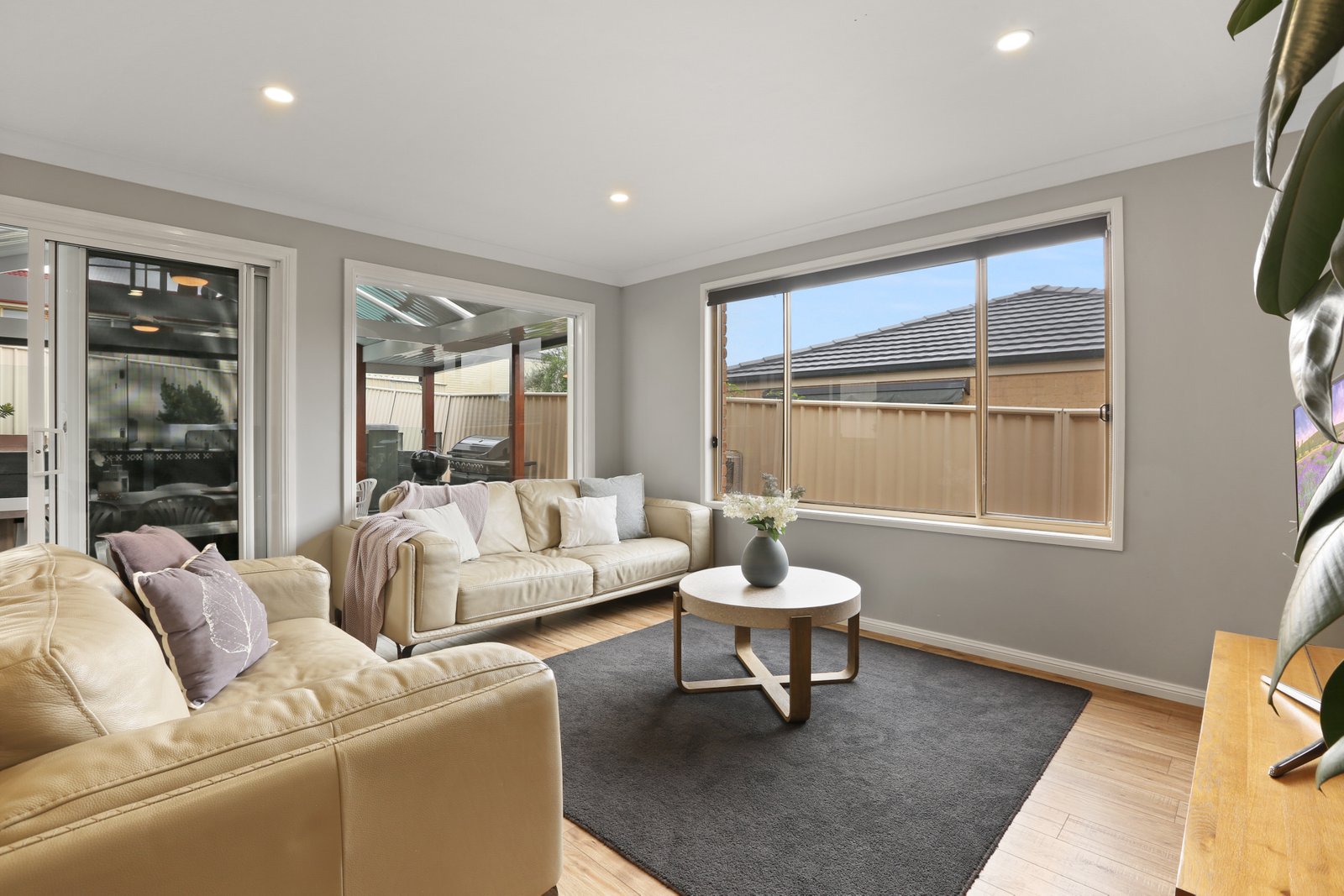 6 Reed Park Place HORSLEY 6