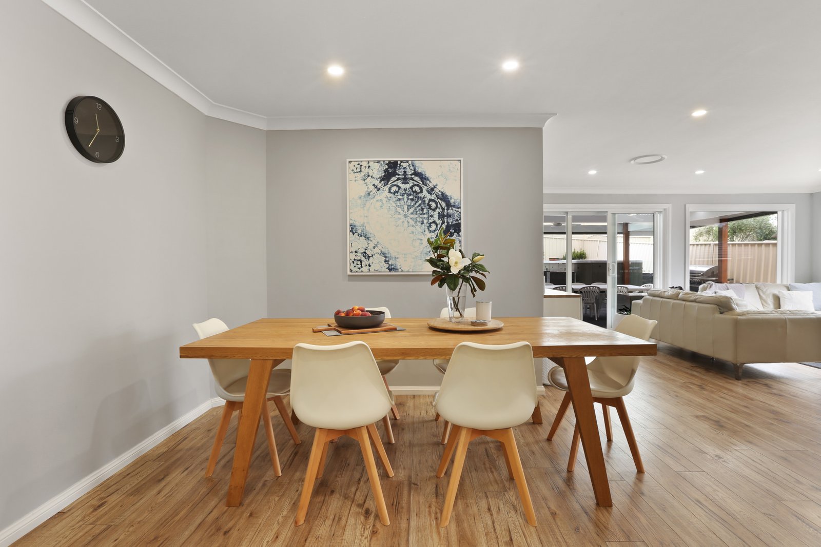 6 Reed Park Place HORSLEY 7