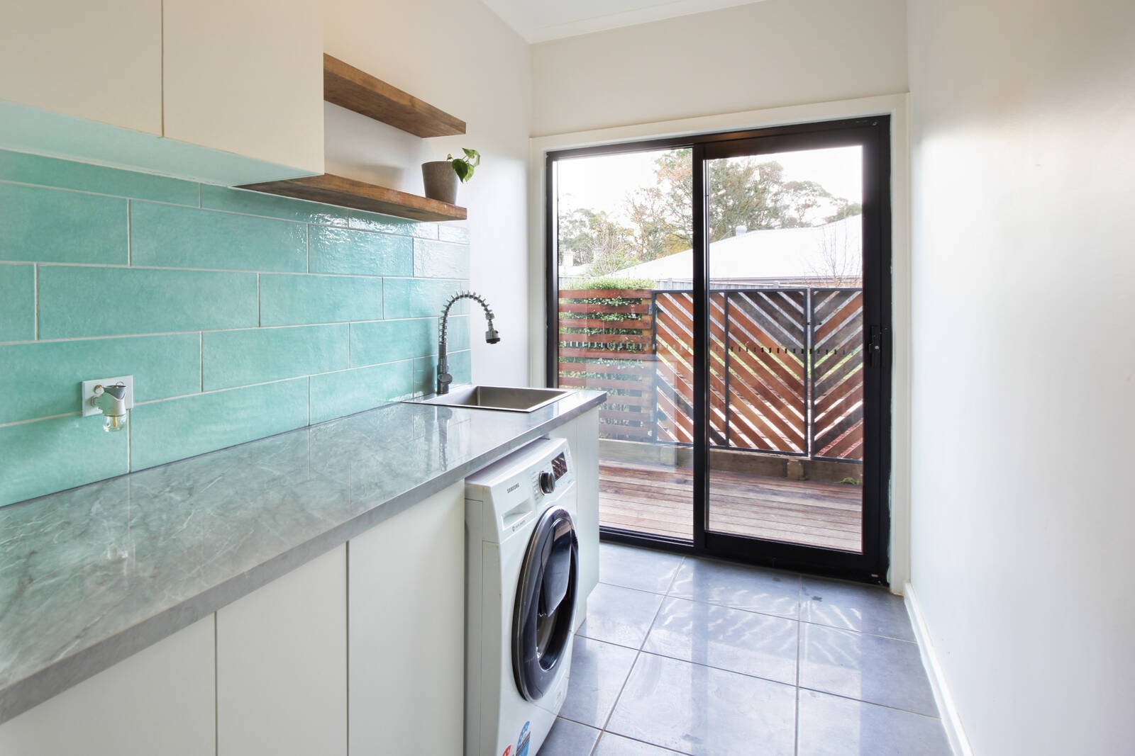 Real Estate and Property in 6 Reidwell Drive, Woodend, VIC