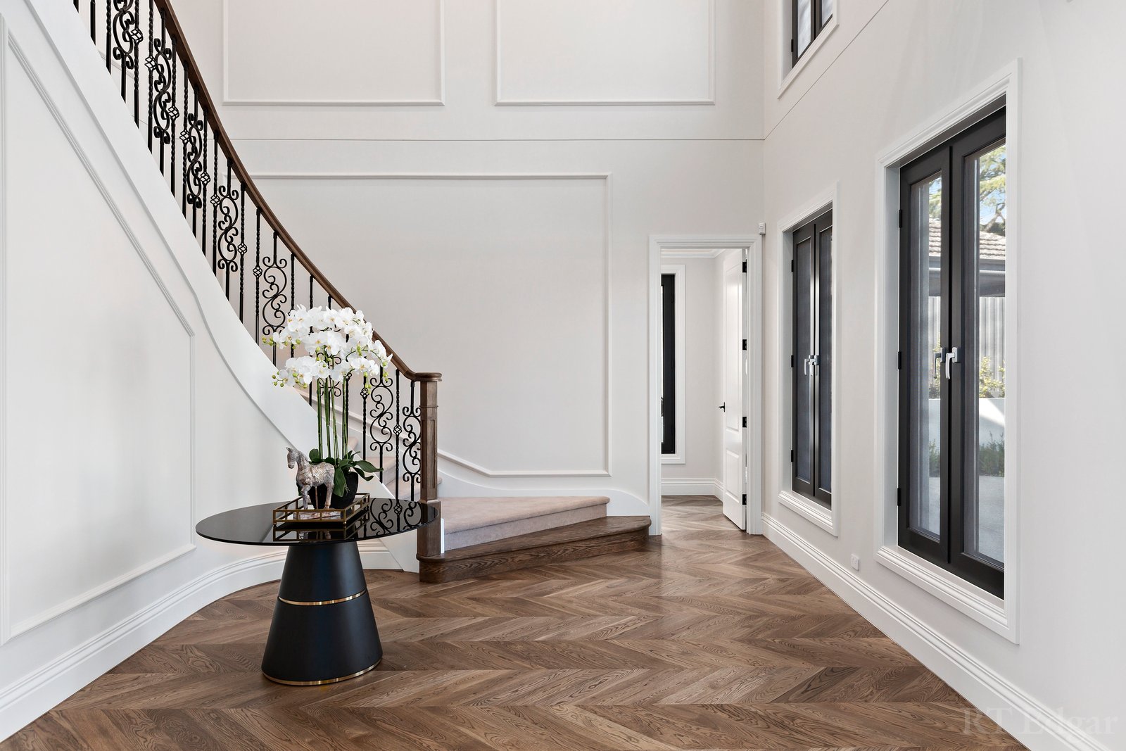 Real Estate and Property in 6 Renown Street, Balwyn North, VIC